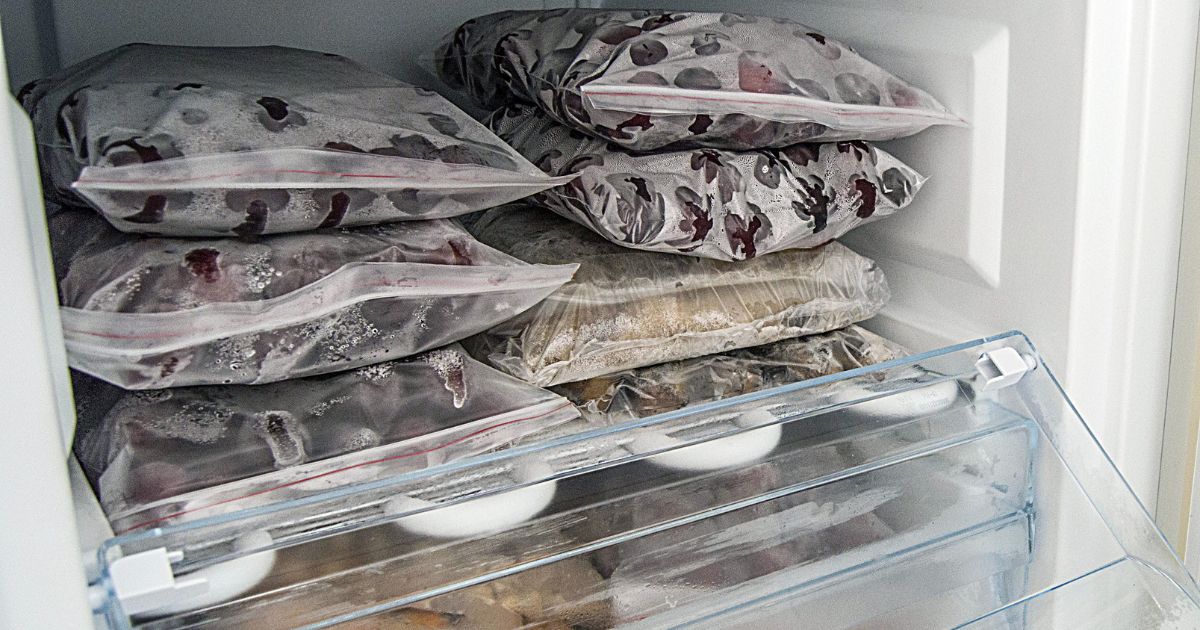 Nie zamrażaj tak mięsa. Technolog żywienia mówi, że cała rodzina może