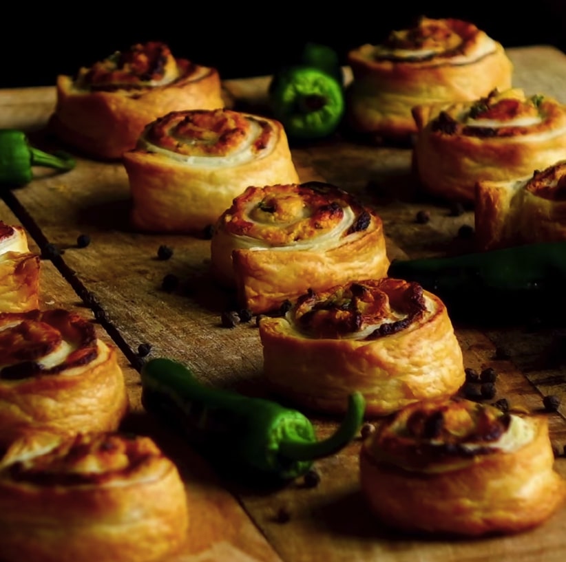 Rollsy z ciasta francuskiego w pikantnej wersji Pyszności